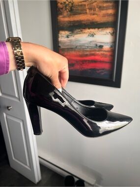 Yellow Black Patent Leather Pointed Toe Heels